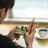 Gạt tàn thuốc lá di động vỏ gỗ cầm tay cho xe ô tô H015
