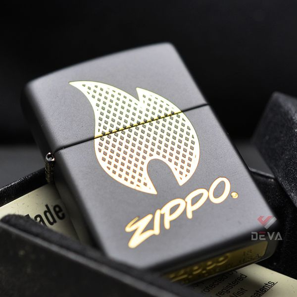 Zippo Sơn Đen Chủ Đề Logo Ngọn Lửa Zippo Z324
