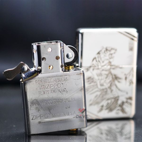 Zippo Bạc Khối Tái Bản 1937 Vintage Chặt Góc Khắc Hổ Núi BK14