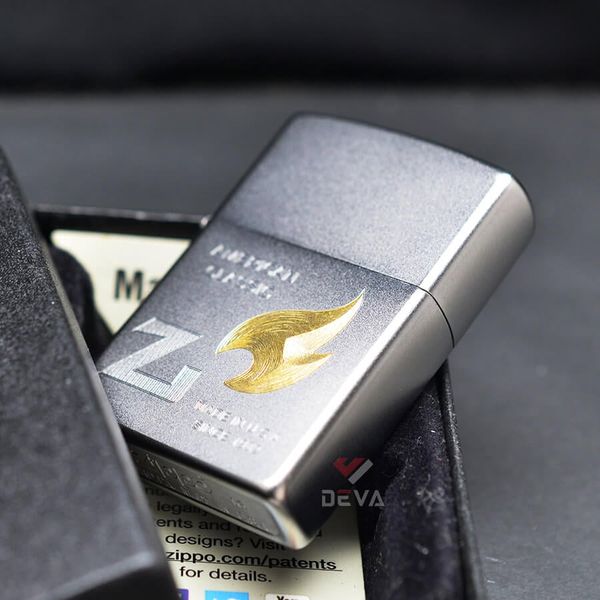 Zippo Mạ Satin Khắc Ngọn Lửa American Classic ZK09