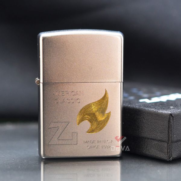 Zippo Mạ Satin Khắc Ngọn Lửa American Classic ZK09