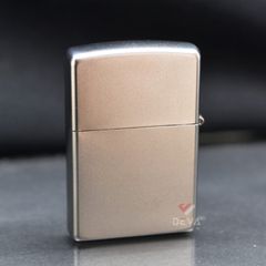 Zippo Mạ Satin Khắc Ngọn Lửa American Classic ZK09