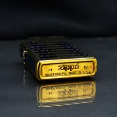 Zippo Đồng Cháy Chủ Đề Thương Hiệu Tạp Chí Playboy ZN283