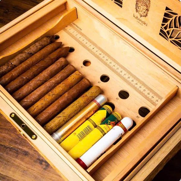 Hộp ủ bảo quản cigar Lubinski Phiên bản Rắn Vàng 
