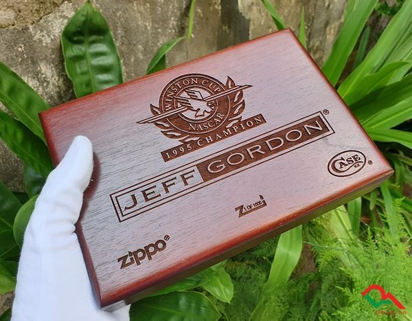 Set Zippo dao Champion 1996 C78