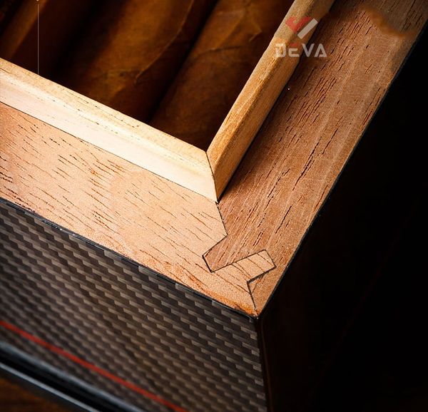 Hộp ủ xì gà Lubinski YJA 60028