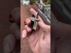 Bật lửa xăng đá chính hãng Chief móc khoá treo độc đáo CF 715-video