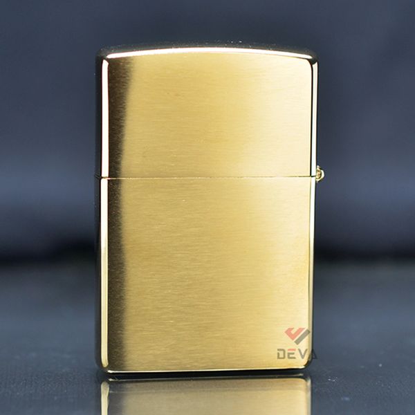 Zippo Mỹ Xuất Nhật Ốp Emblem Vị Thần Ai Cập Cổ Đại Horus ZN341