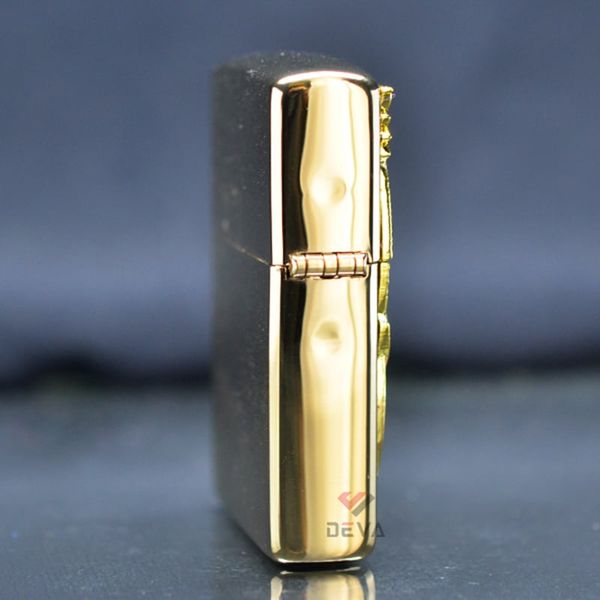 Zippo Mỹ Xuất Nhật Ốp Emblem Vị Thần Ai Cập Cổ Đại Horus ZN341