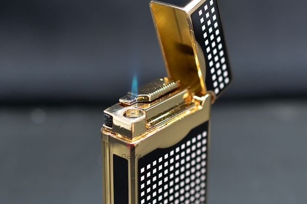 Bật Lửa Khò 1 Tia Kèm Đục Cohiba Đánh Đá Ngang COB 169