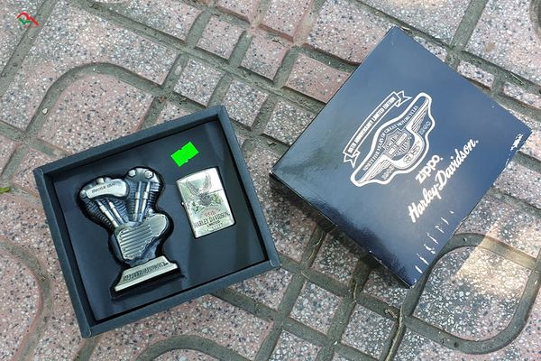 Zippo Kỉ Niệm 95 năm 1903-1998  Harley Davidson  C168