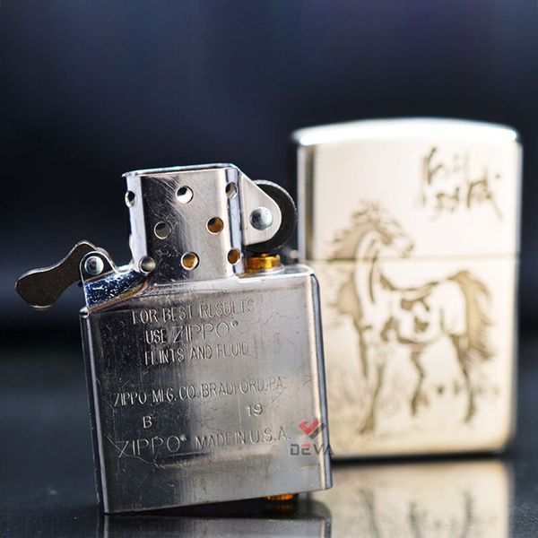 Zippo Bạc Khối Armor Bản Giới Hạn Hình Ngựa BK21