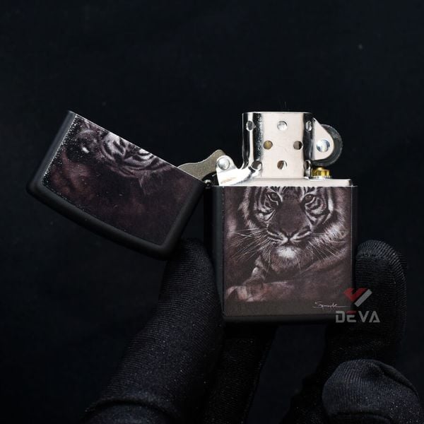 Zippo Bức Tranh Hổ Của Họa Sĩ Steven Spazuk Z200