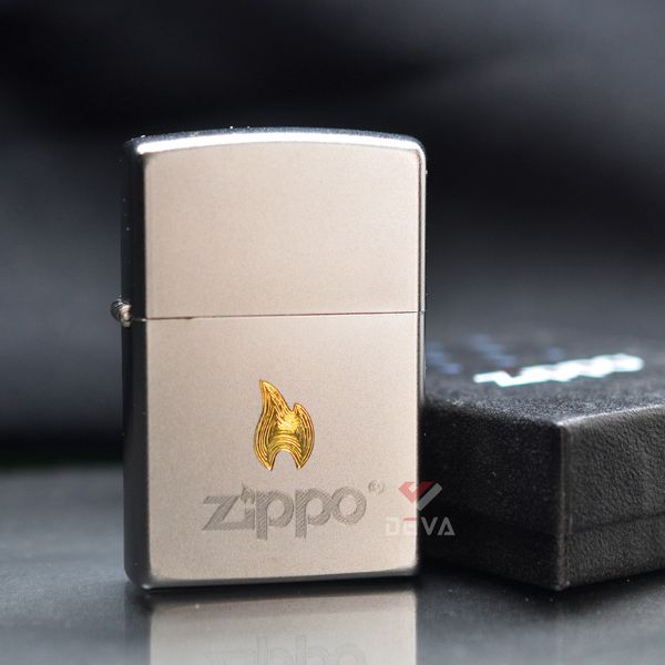 Zippo Satin Khắc CNC Ngọn Lửa Thương Hiệu Zippo ZK106