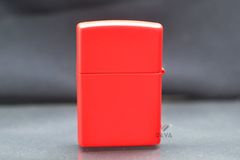Zippo Sơn Đỏ Khắc Hình Hổ Nhâm Dần 2022 Z12