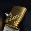 Zippo Vàng Xước Khắc Ngọn Lửa Và Logo Zippo Chéo ZK78