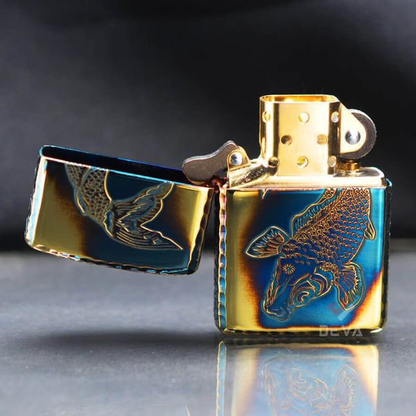 Zippo Armor Màu Đồng Cháy Khắc Chìm Cá Chép May Mắn ZN211