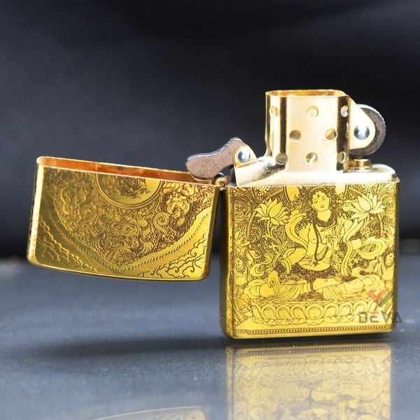 Zippo Khắc Đức Phật Bạch Độ Mẫu Tara Trắng ZN28