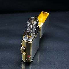 Zippo Ốp Nổi Con Ngựa Winning Whiny Mạ Vàng ZN100