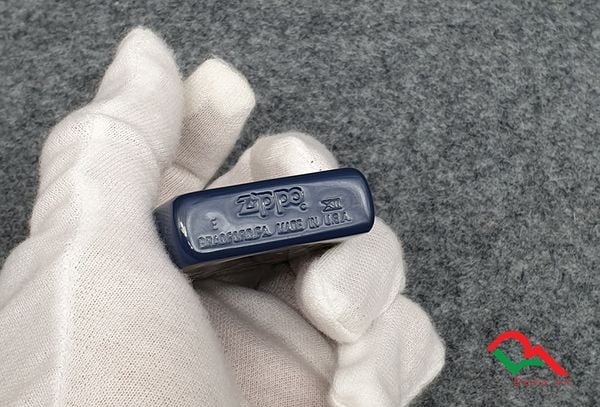 Zippo sơn mài hình cô gái 1996 C41