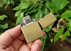 Zippo hoa văn khảm trai ZN169