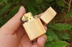 Zippo hoa văn hình cá ZN185