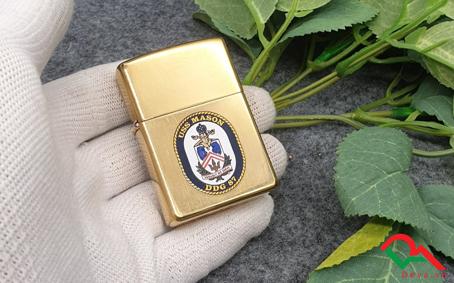 Mặt trước Zippo chính hãng
