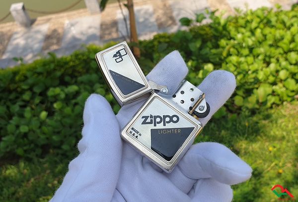 Zippo Lighter  hình bật lửa 1994 C116