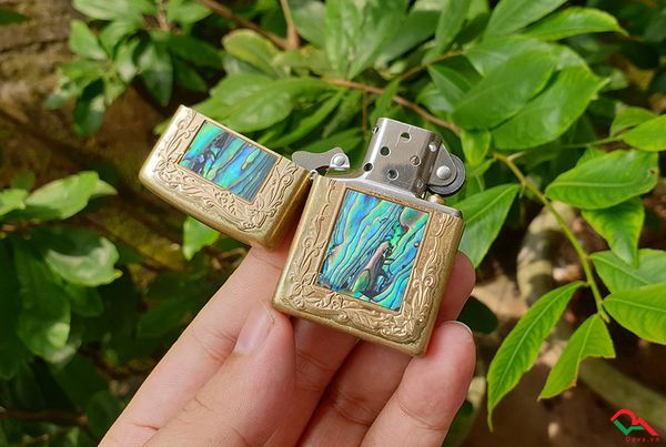 Zippo hoa văn khảm trai ZN169