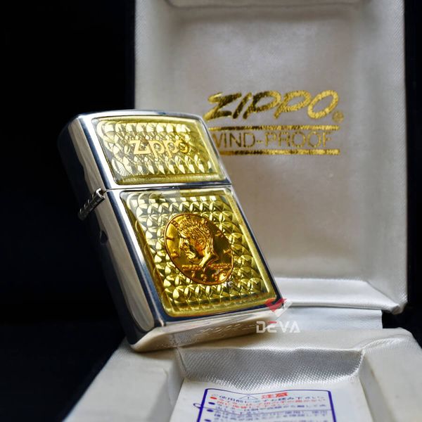 Zippo 1998 mạ bạc gắn emblem C66