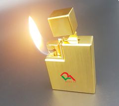 Bật lửa Cartier vàng xước CA03