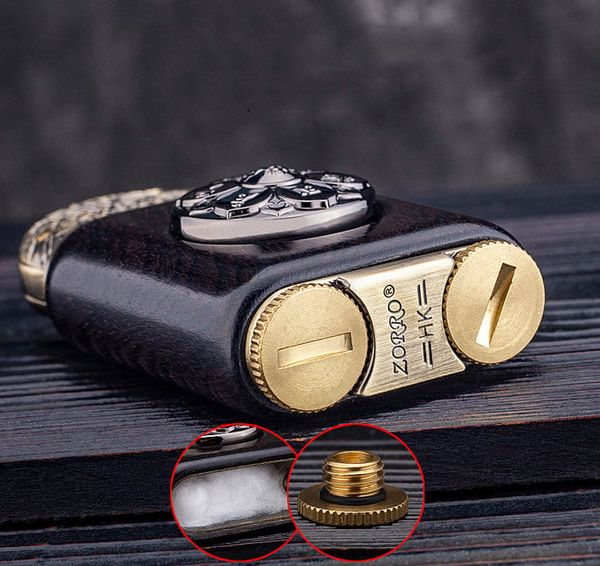 Bật lửa Zorro ốp gỗ chim đại bàng Z591