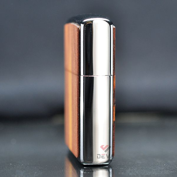 Zippo Mỹ chính hãng mạ chrome ốp  gỗ Tuyết Tùng Z282