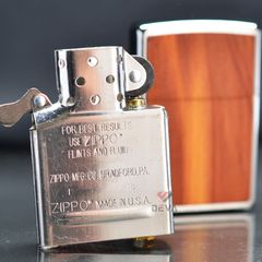 Zippo Mỹ chính hãng mạ chrome ốp  gỗ Tuyết Tùng Z282