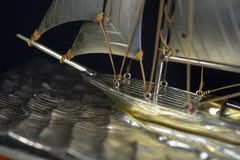 Mô Hình Bạc Trang Trí Thuyền 1 Cột Buồm MHB04