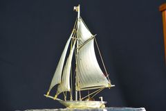 Mô Hình Bạc Trang Trí Thuyền 1 Cột Buồm MHB04