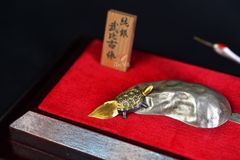 Mô Hình Bạc Trang Trí Chủ Đề Rùa Và Hạc MHB01