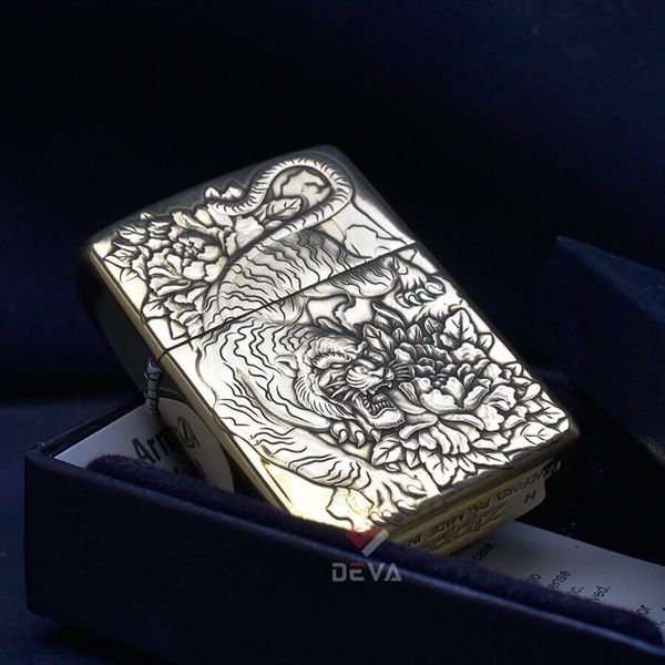 Zippo Armor Khắc Chủ Đề Hổ Và Hoa Mẫu Đơn Tiger Peony ZD76