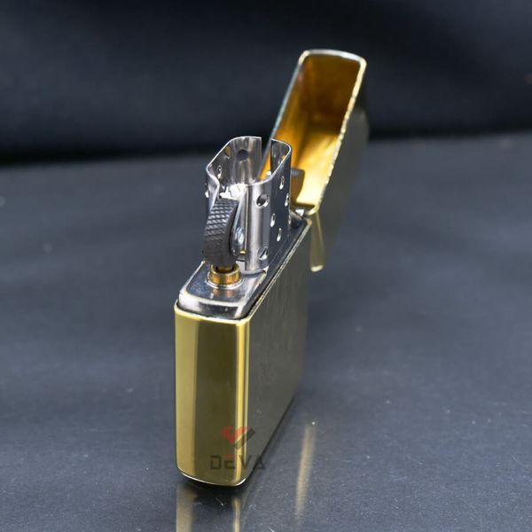 Zippo Armor Khắc Chủ Đề Hổ Và Hoa Mẫu Đơn Tiger Peony ZD76