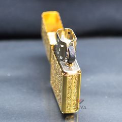 Zippo Khảm Trai Khắc Bát Nhã Tâm Kinh Mạ Vàng ZN129