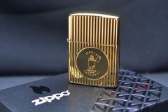 Zippo Armor Kỷ Niệm Ngày Sinh Nhà Sáng Lập Zippo Gold Plate Founder's Day Z16 Collectible