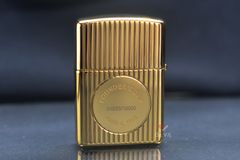 Zippo Armor Kỷ Niệm Ngày Sinh Nhà Sáng Lập Zippo Gold Plate Founder's Day Z16 Collectible
