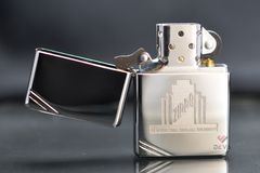 Zippo Tái Bản 1937 Vintage Chặt Góc Khắc A Weeks Trial Z400