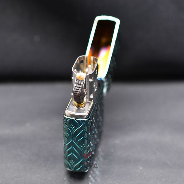 Zippo Armor Xanh Ngọc Bích Khắc Rồng Elegant Dragon Design Z336