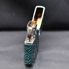 Zippo Armor Xanh Ngọc Bích Khắc Rồng Elegant Dragon Design Z336