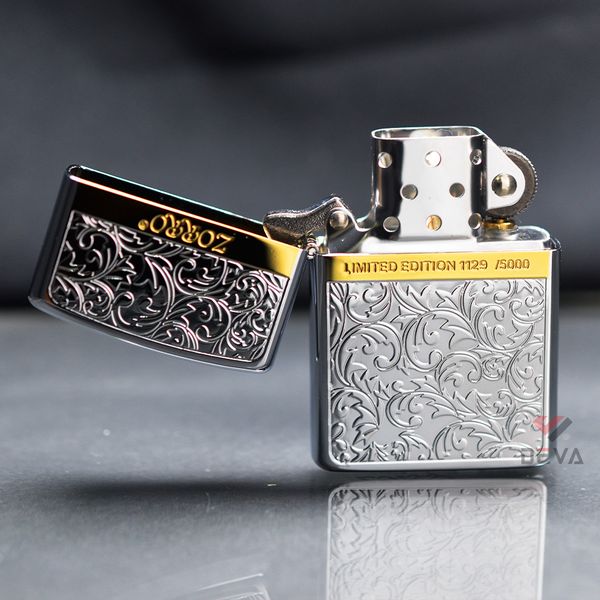 Bật lửa Zorro hoa văn Venetian viền ngang mạ vàng giới hạn Z92067