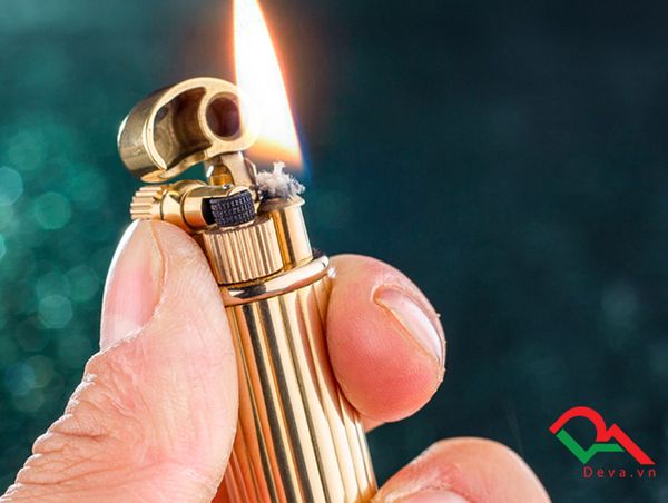 Bật lửa xăng đá Chief CF028