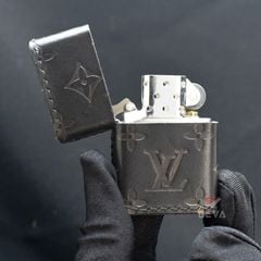 Zippo Bọc Da Chủ Đề Thương Hiệu Thời Trang Louis Vuitton ZN22