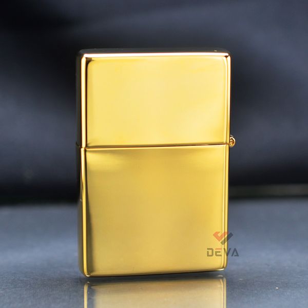 Zippo Vintage Mạ Vàng Ốp Emblem Đại Bàng Tung Cánh ZN144