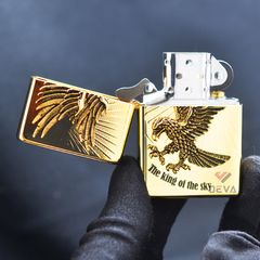 Zippo Vintage Mạ Vàng Ốp Emblem Đại Bàng Tung Cánh ZN144